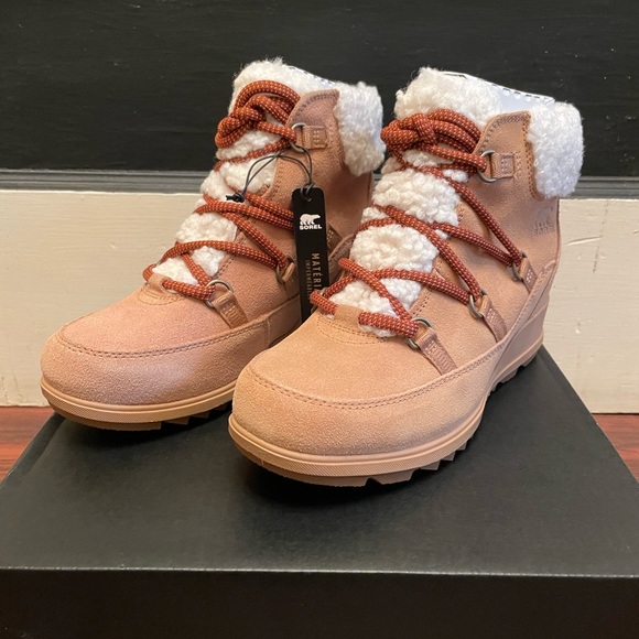 Sorel Shoes Nwt Sorel Evie Lace Up Boots Poshmark